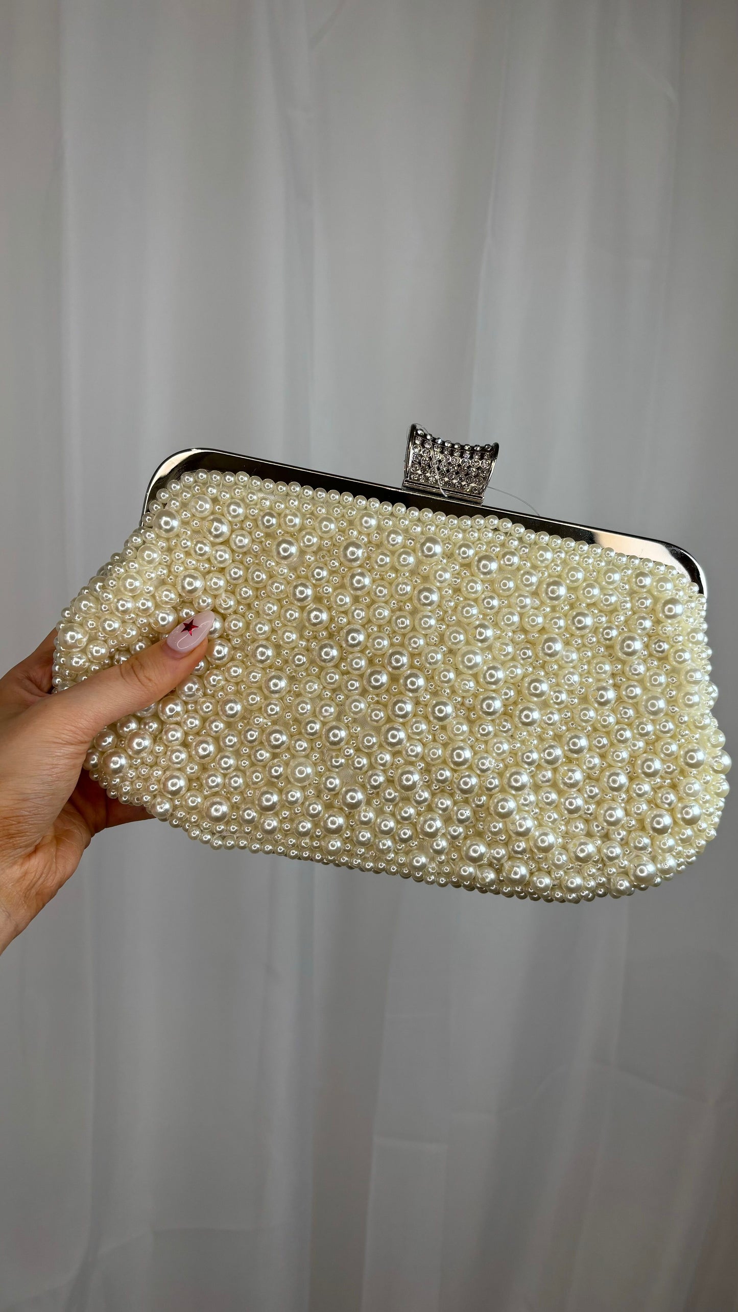 Pearl Bag in Silver Frame with rectangle clasp