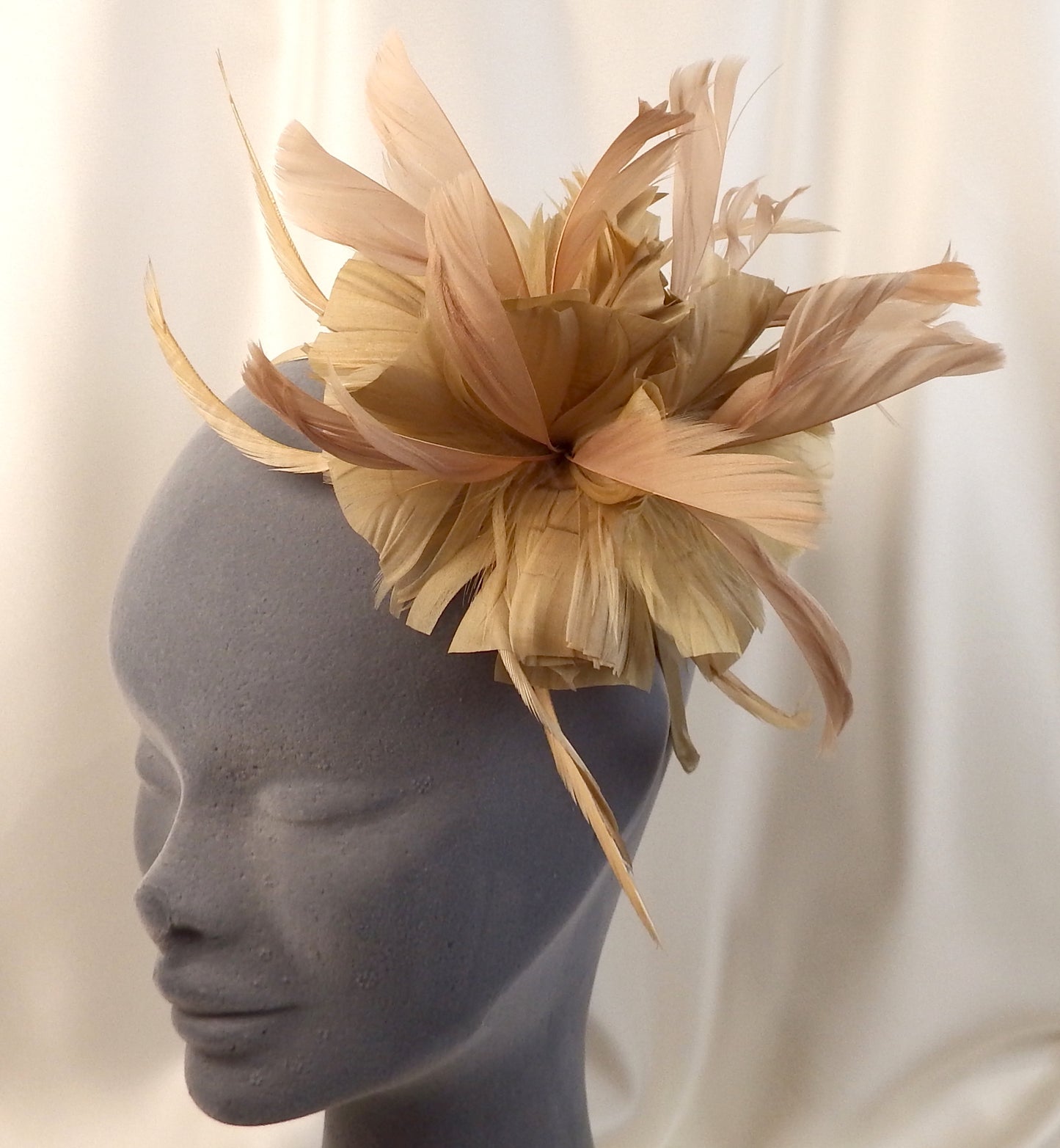 Fascinator with hairband different colours