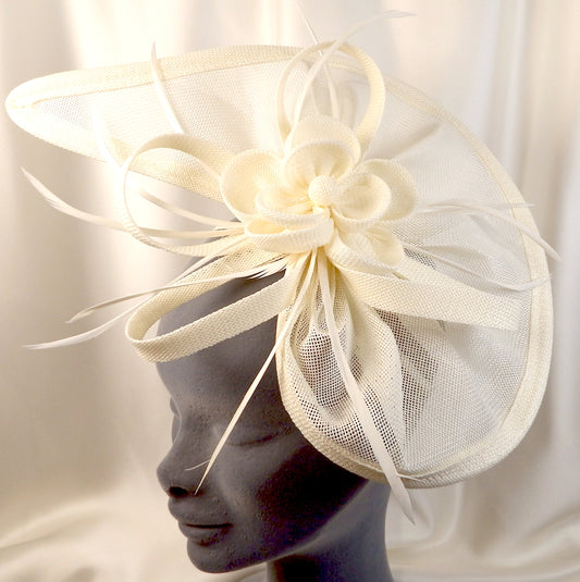 Ivory / Cream Hat with flower centre