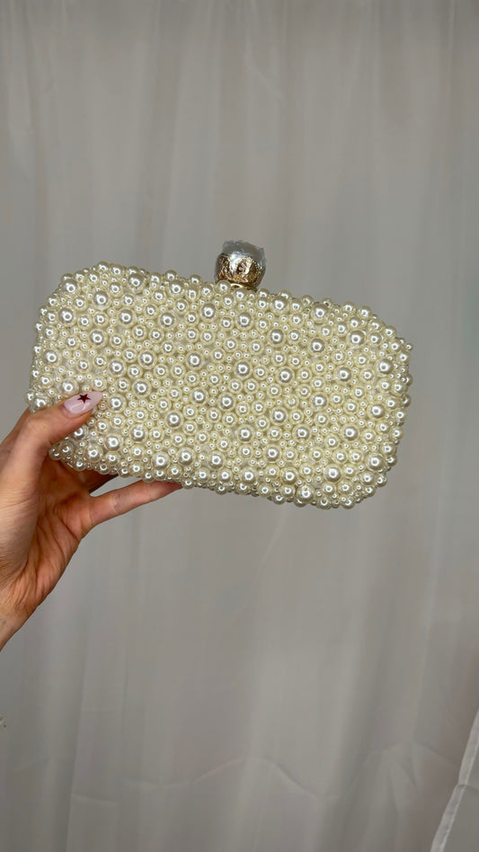 Pearl Bag with Pearl Clasp in Gold Frame