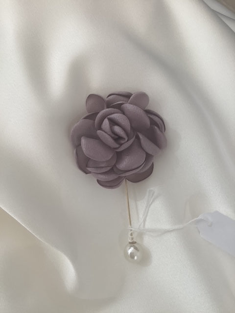 Flower & Pearl Brooch Pin