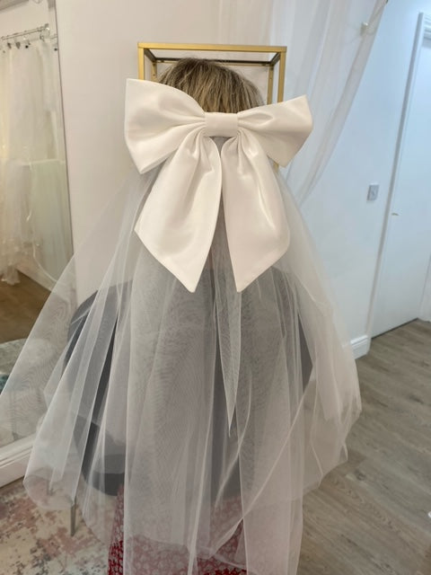 PBV9062-60 Bow Veil