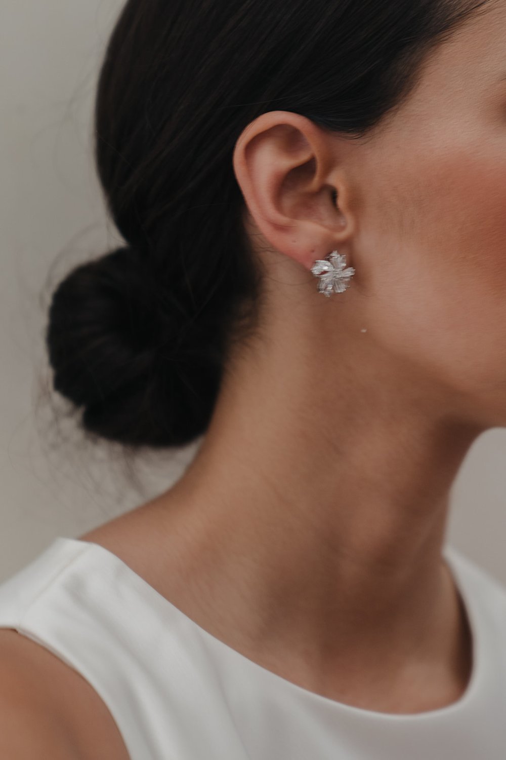 Lily | 18K White Gold Rhinestone Starburst Stud Bridal Earrings