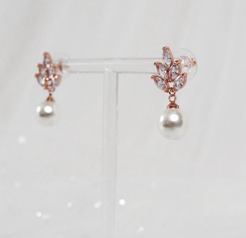 Deborah K Arlette Rose Earrings - everly-acbf